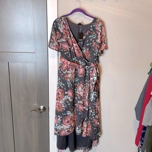 TORRID NWT size 1 Faux wrap high low grey floral dress